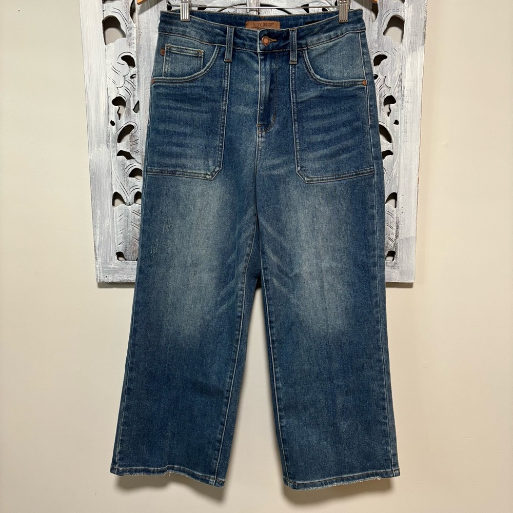 Judy Blue Medium Wash Straight Leg Jeans - Picture 8 of 15
